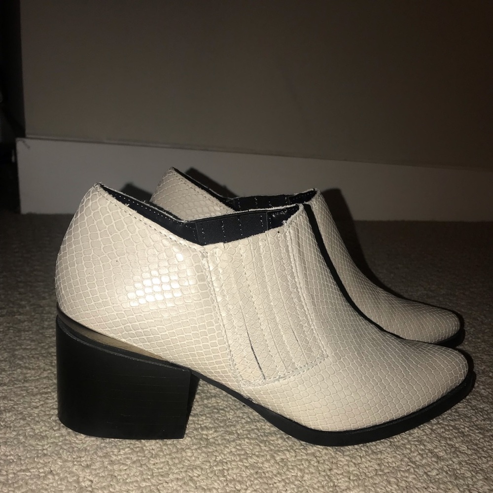 Steve Madden booties